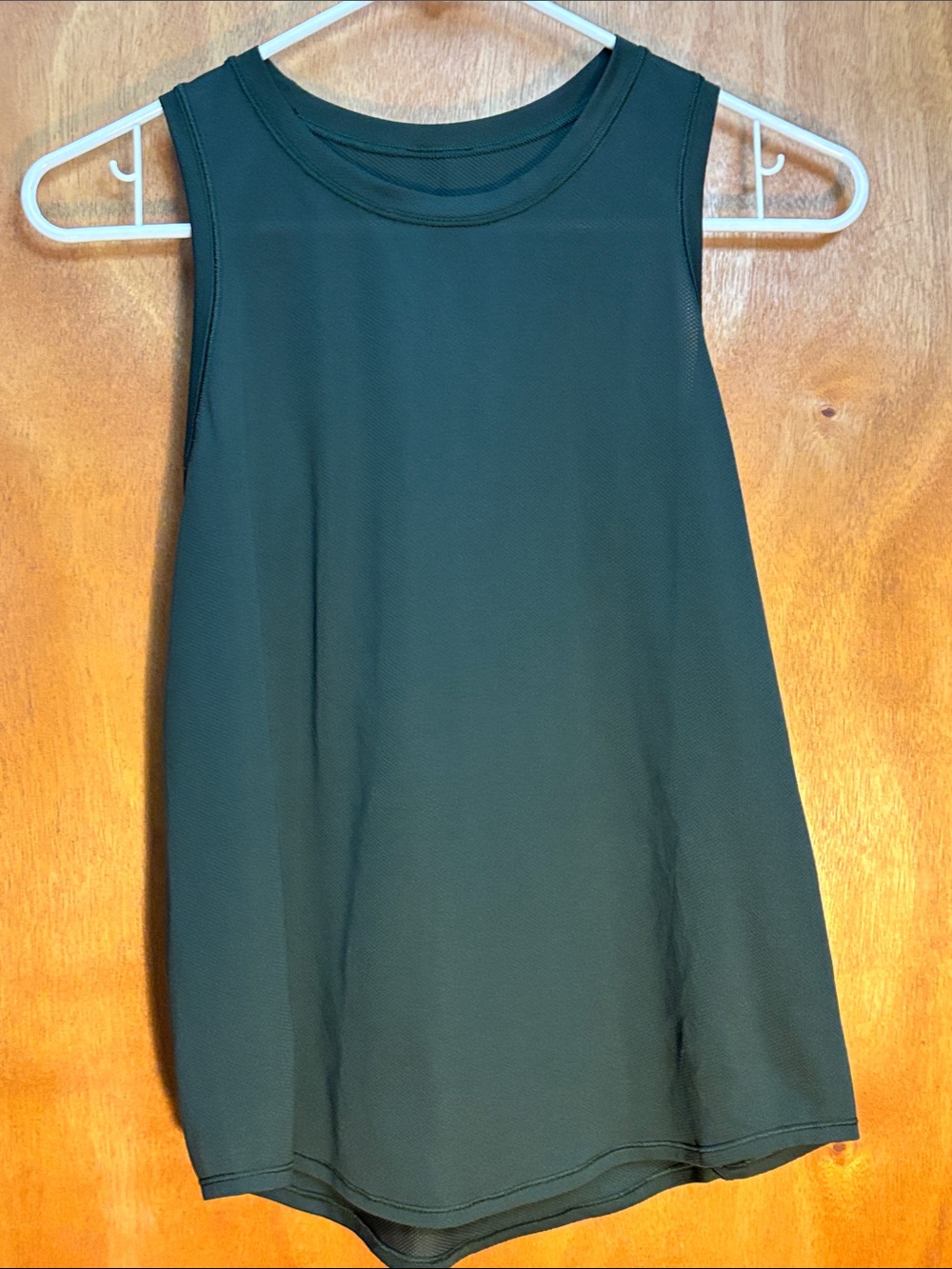 Everyday Scoop Neck Sleeveless Tank - Dark Green